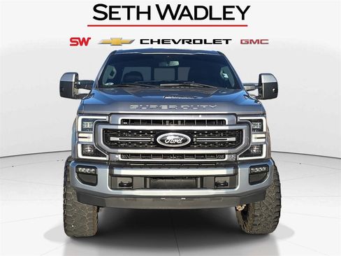 Used 2020 Ford F350 Lariat w/ Lariat Ultimate Package image 2