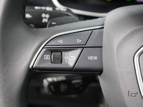 Used 2025 Audi Q3 2.0T Premium w/ Convenience Package AWD/4WD image 25