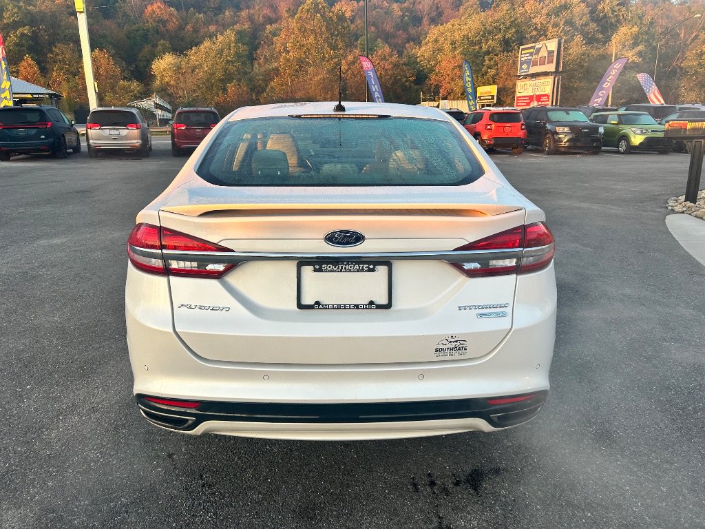 Used 2018 Ford Fusion Titanium FWD image 5