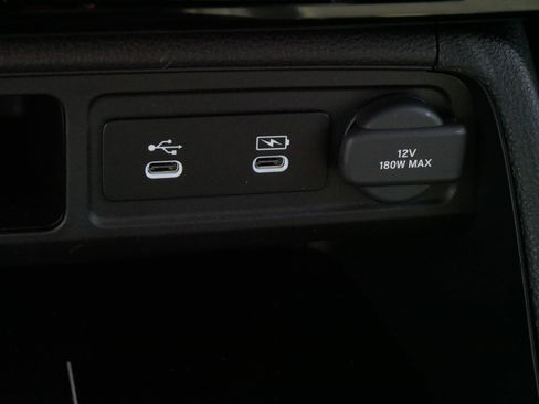 Certified 2026 Honda Pilot Touring image 33