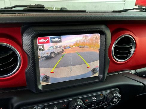 Used 2020 Jeep Gladiator Rubicon image 15