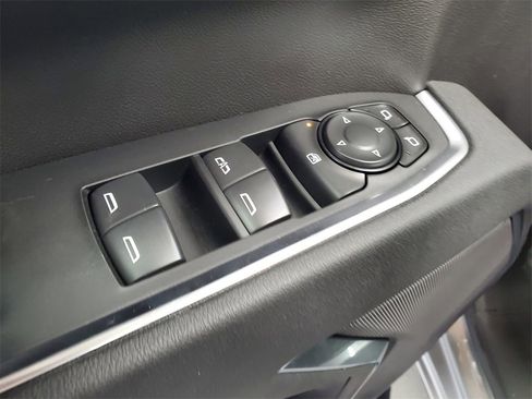 New 2026 GMC Sierra 2500 SLE w/ SLE Value Package; image 9