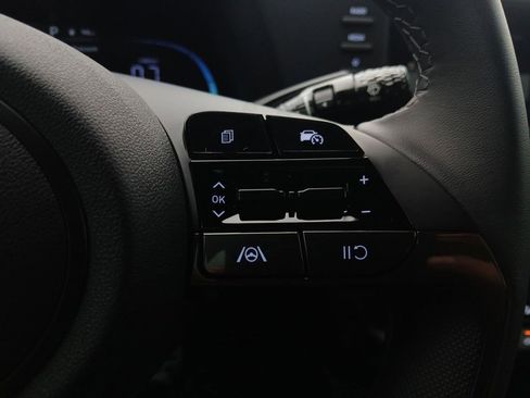 New 2026 Hyundai Elantra Sport FWD image 17