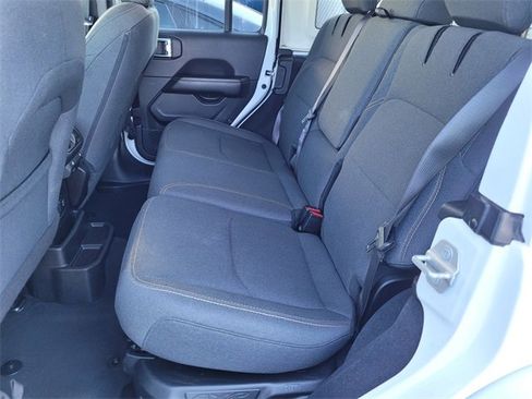 Used 2024 Jeep Wrangler Unlimited Sahara image 18