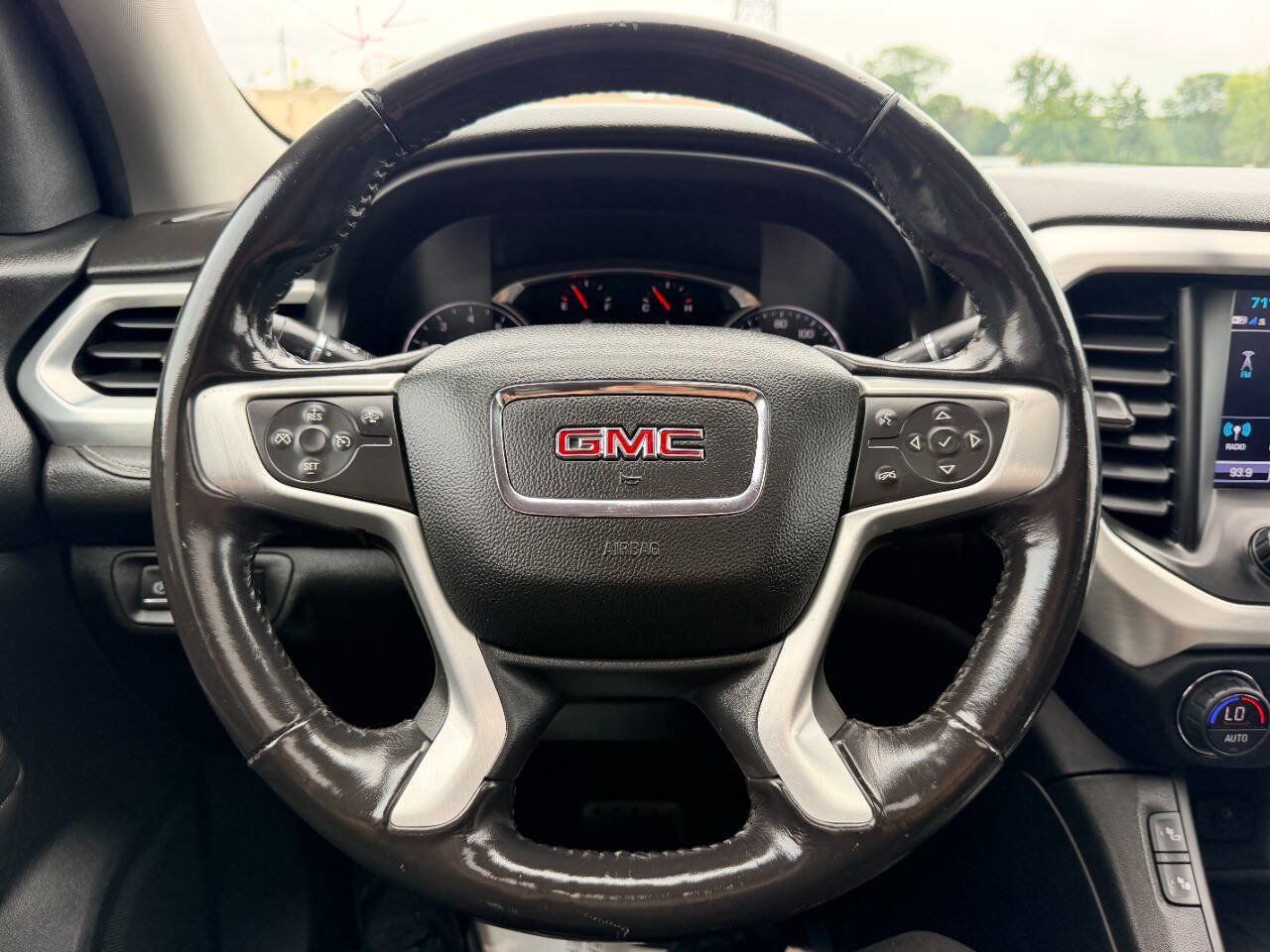 Used 2018 GMC Acadia SLT AWD/4WD image 35