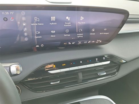 Used 2025 Buick Enclave Preferred image 13