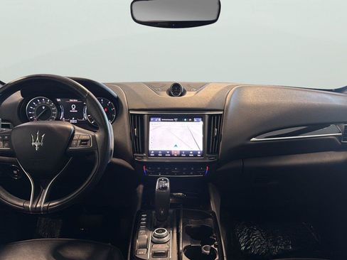 Used 2023 Maserati Levante Modena AWD/4WD image 11