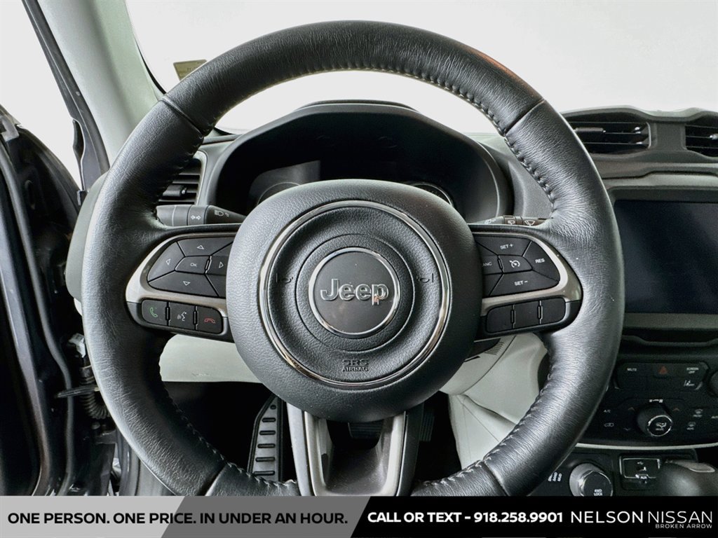 Used 2022 Jeep Renegade Latitude w/ Convenience Group AWD/4WD image 11