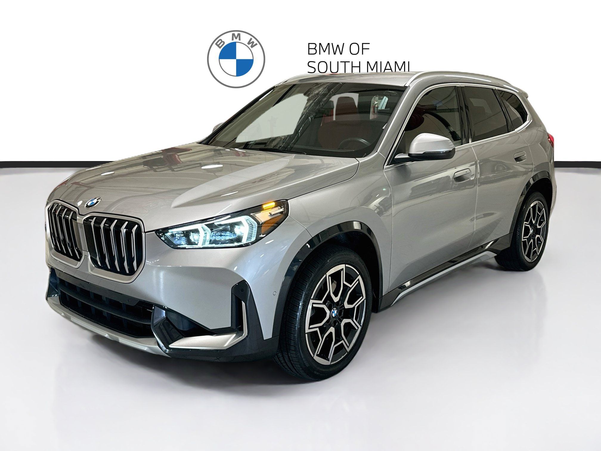 Certified 2023 BMW X1 xDrive28i w/ Convenience Package AWD/4WD image 3