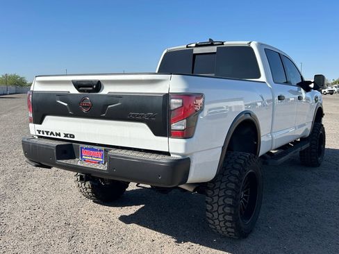 Used 2023 Nissan Titan PRO-4X w/ Pro-4x Convenience Package AWD/4WD image 5