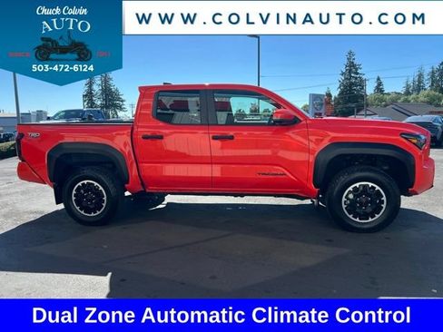 Used 2024 Toyota Tacoma TRD Off-Road w/ TRD Off Road Premium Package AWD/4WD image 6