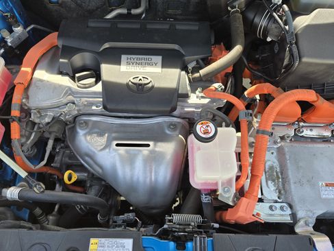 Used 2016 Toyota RAV4 XLE image 31