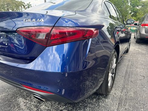 Used 2018 Alfa Romeo Giulia AWD image 13