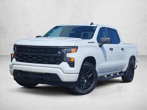 Used 2024 Chevrolet Silverado 1500 Custom w/ Turbomax Blackout Package RWD image 4