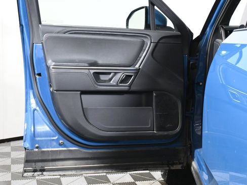 Used 2022 Rivian R1T Launch Edition image 26