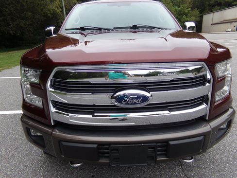 Used 2017 Ford F150 Lariat AWD/4WD image 3
