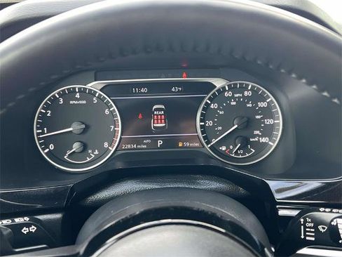 Certified 2024 Nissan Pathfinder SL image 18