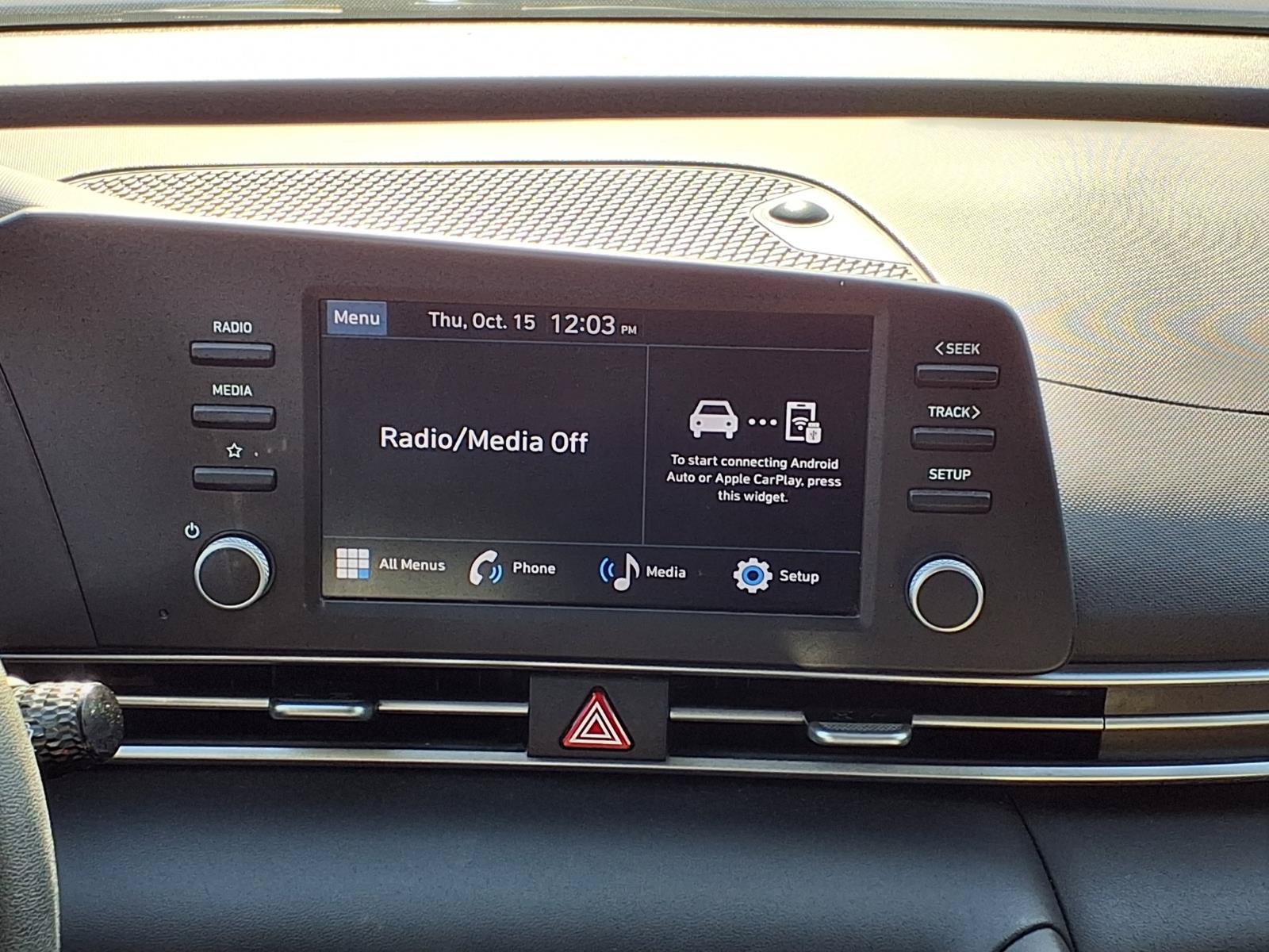 Certified 2024 Hyundai Elantra SE FWD image 14