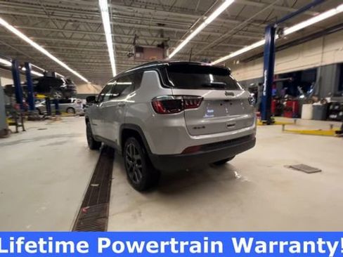 New 2026 Jeep Compass Limited image 6