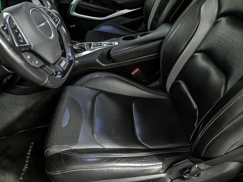 Used 2018 Chevrolet Camaro SS RWD image 17