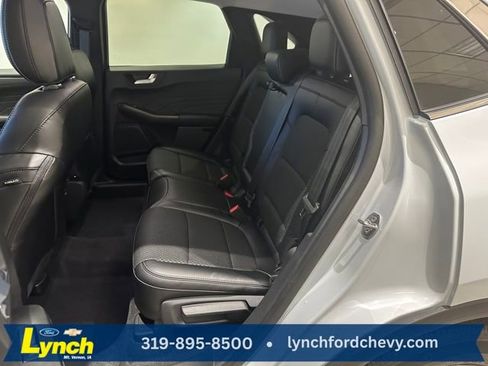 New 2026 Ford Escape SE image 18