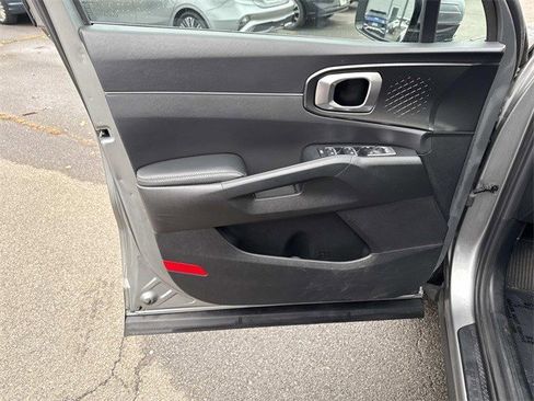 Used 2021 Kia Sorento EX image 13