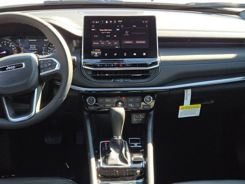 New 2026 Jeep Compass Limited w/ Limited Altitude Pack image 20