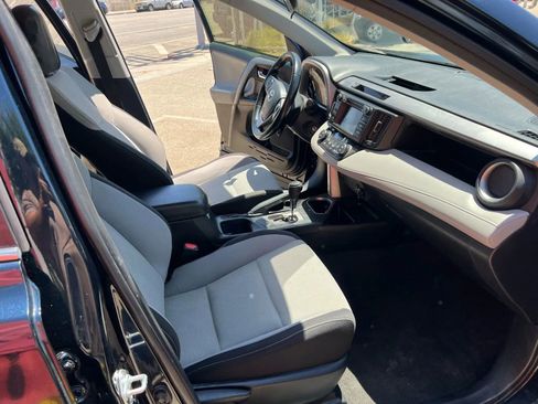 Used 2018 Toyota RAV4 XLE image 9