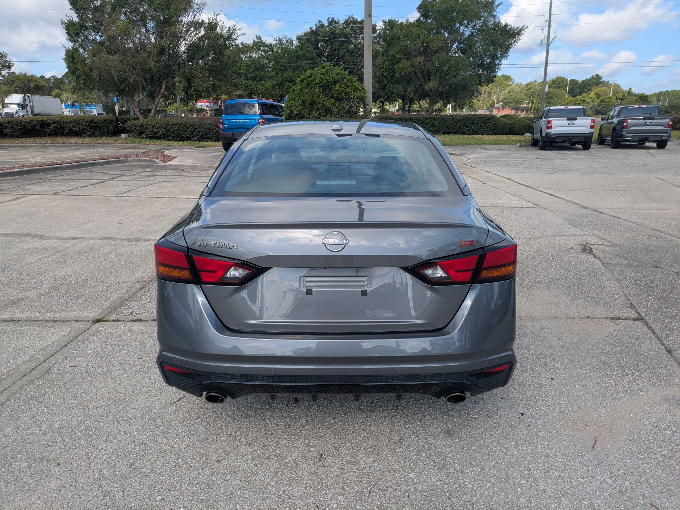 Used 2024 Nissan Altima 2.5 SR FWD image 5