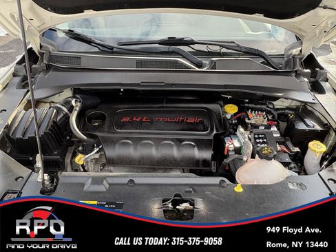 Used 2018 Jeep Compass Latitude w/ Popular Equipment Group image 11