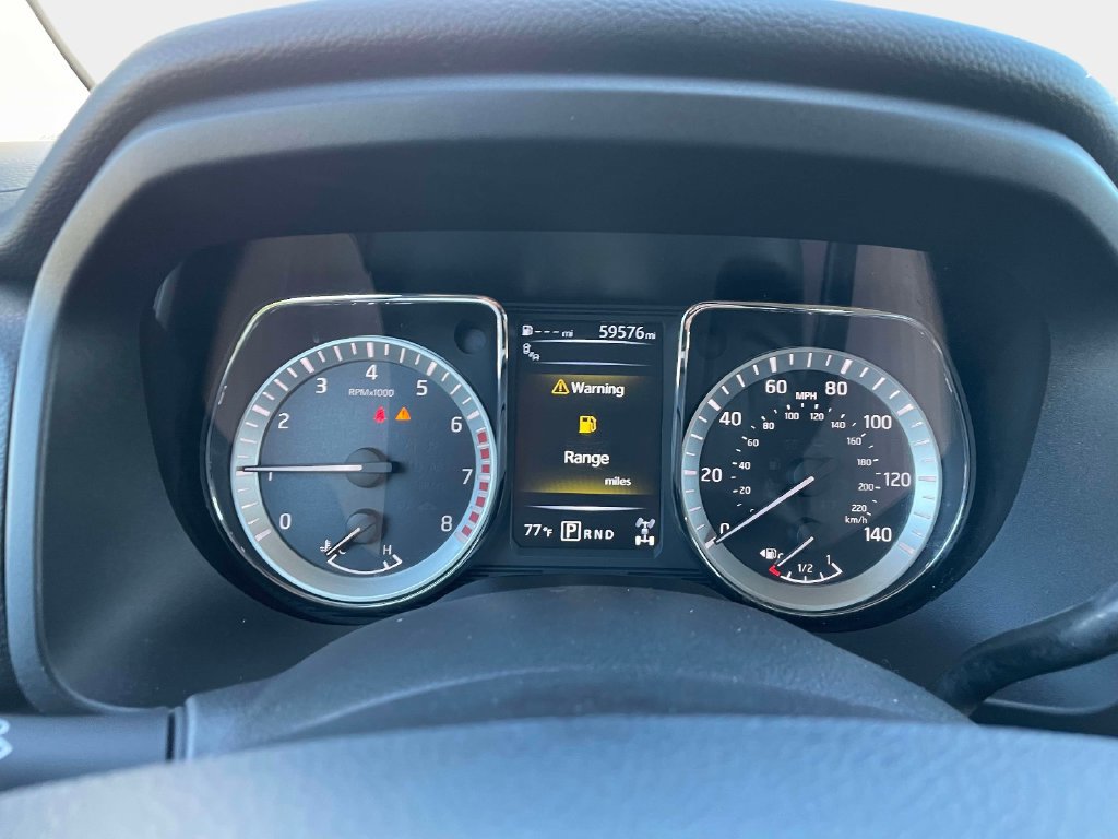 Used 2018 Nissan Titan SV w/ SV Convenience Package AWD/4WD image 23