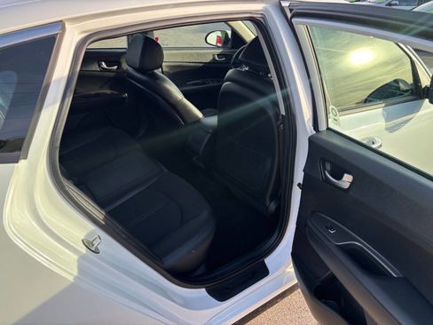 Used 2020 Kia Optima S FWD image 22