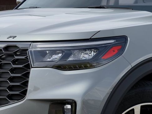 New 2027 Ford Explorer ST-Line AWD/4WD image 18