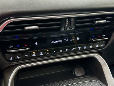 Used 2024 MAZDA CX-90 Plug-In Hybrid w/ Premium Plus image 16