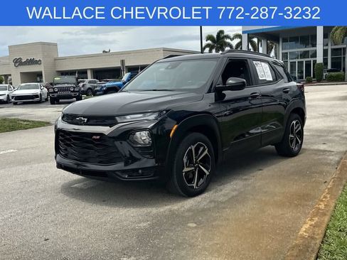 Used 2023 Chevrolet TrailBlazer RS w/ Technology Package AWD/4WD image 2
