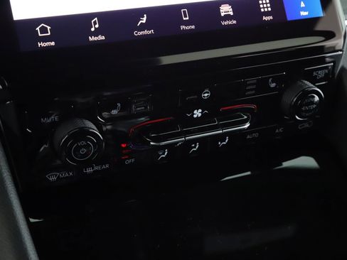 New 2025 Jeep Grand Cherokee Limited image 13