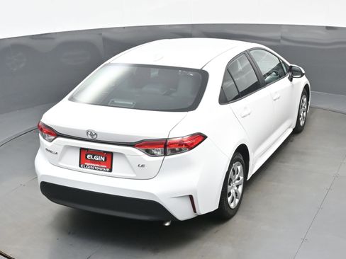 Used 2024 Toyota Corolla LE image 38