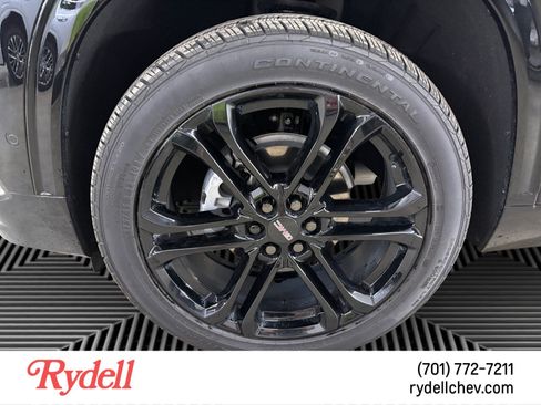 Used 2026 GMC Acadia Denali w/ Super Cruise Package AWD/4WD image 9