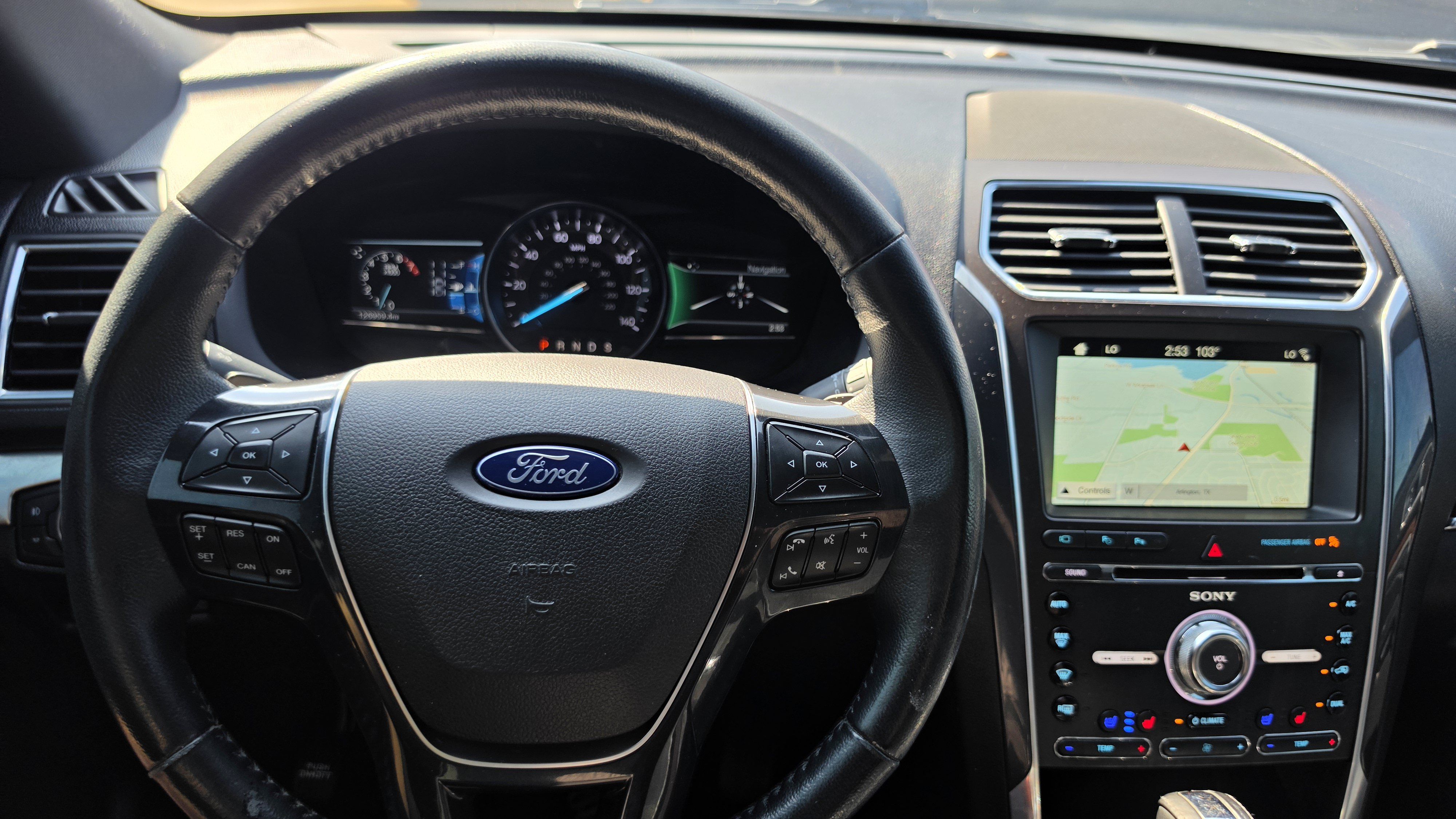 Used 2017 Ford Explorer Limited w/ Equipment Group 301A AWD/4WD image 46