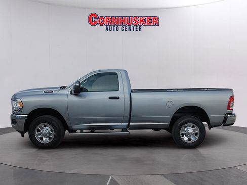 Used 2024 RAM 2500 Tradesman w/ Chrome Appearance Group image 5