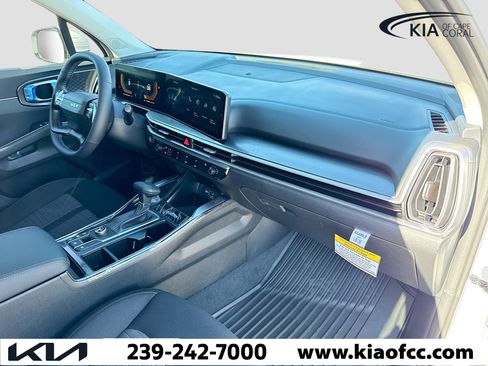 New 2026 Kia Sorento LX image 13