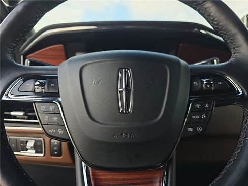 Certified 2024 Lincoln Navigator Reserve AWD/4WD image 26