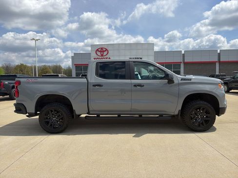 Used 2024 Chevrolet Silverado 1500 LT Trail Boss w/ Protection Package AWD/4WD image 3