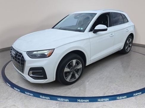 Used 2022 Audi Q5 Premium w/ Premium Plus Package AWD/4WD image 1