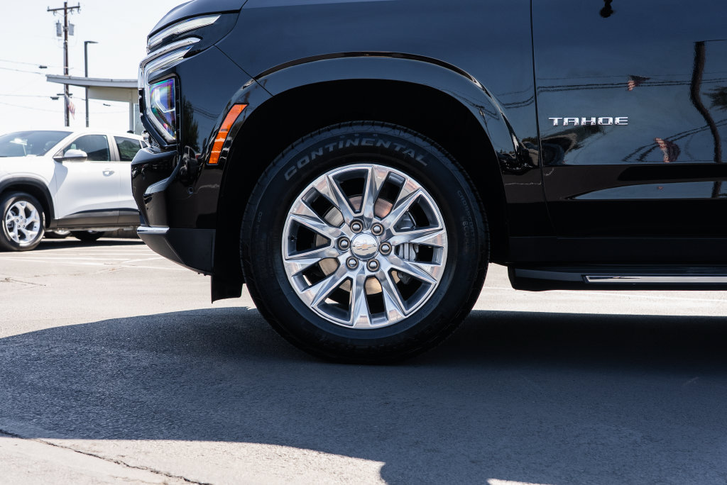 Used 2025 Chevrolet Tahoe Premier AWD/4WD image 7