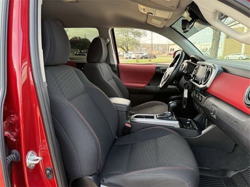 Used 2021 Toyota Tacoma SR5 image 27