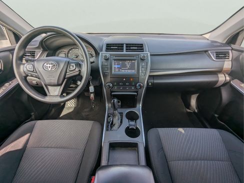 Used 2015 Toyota Camry LE FWD image 11