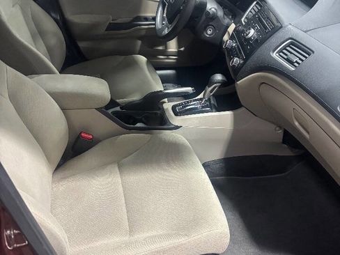 Used 2013 Honda Civic LX image 3