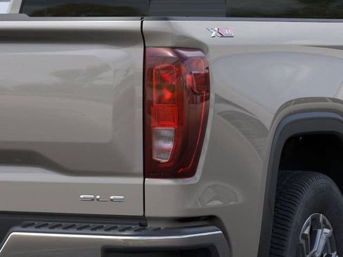 New 2026 GMC Sierra 1500 SLE AWD/4WD image 11