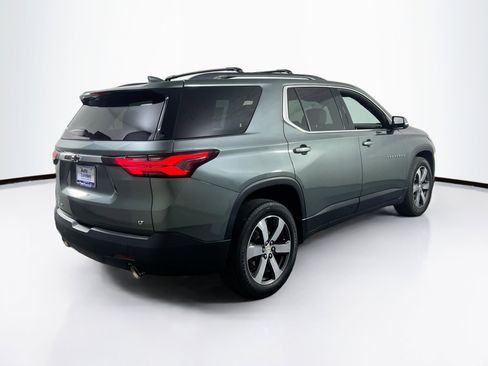 Used 2022 Chevrolet Traverse LT w/ LT Premium Package image 5